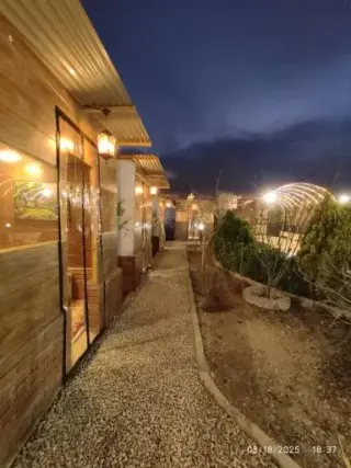 سفره خانه سنتی باغ انار