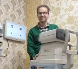 معاینه چشم کلینیک چشمک شهر قدس