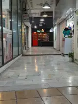 کتابفروشی و کافه گوهرزاد