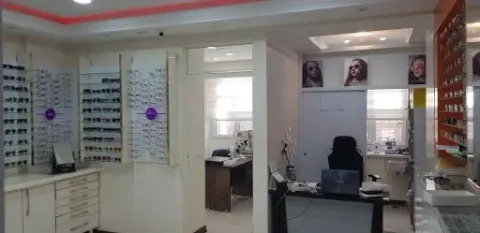 مرکز اپتومتری و عینک سازی تبسم