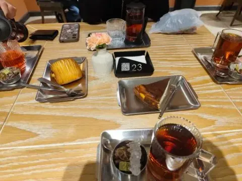 کافی شاپ کورال