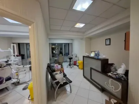 مرکز دندانپزشکی دکتر لیلا دادی زاده