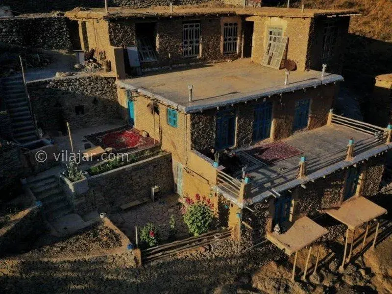 اقامتگاە واران