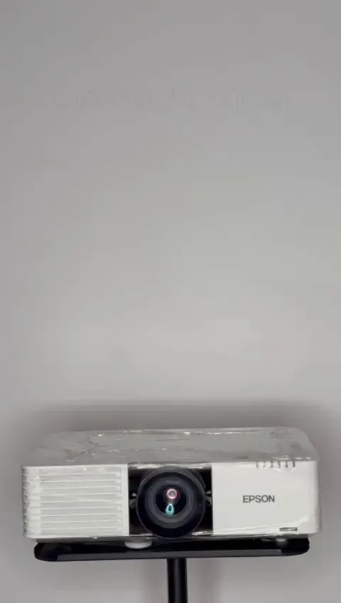 ویدیو پروژکتور سینماچی