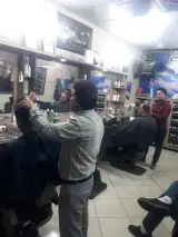 آرایشگاه مردانه حسین
