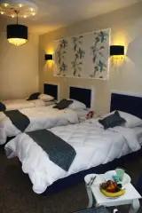 Aramesh Hotel