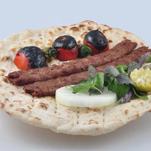 کباب سرای برگ سبز