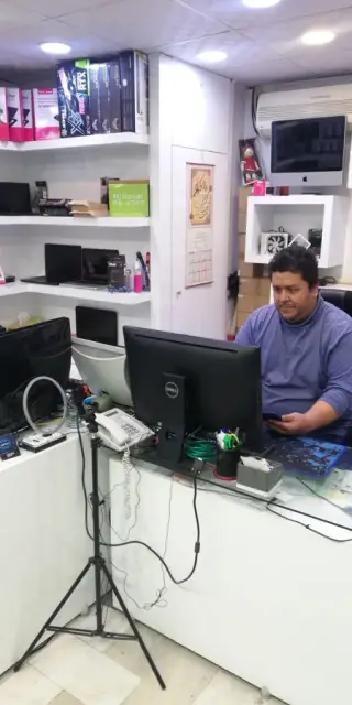 شرکت کامپیوتری دایا افزار