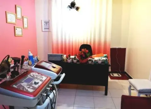 آیدا نجفی