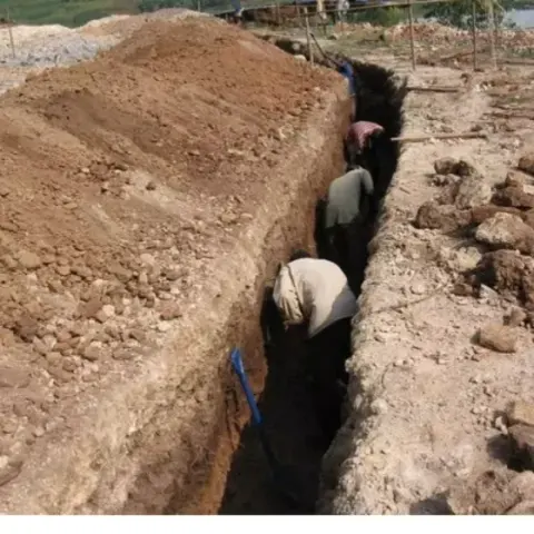 حفاری کانال لوله گذاری پرکاری نهال کاری