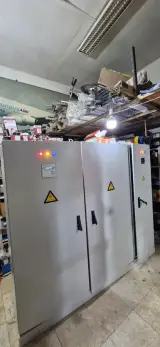 طراحی و مونتاژ تابلو برق صنعتی احمدی