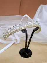 تاج عروس و اکسسوری دستساز کهربا گالری