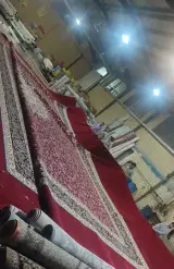 فروشنده فرش دستباف و ماشینی