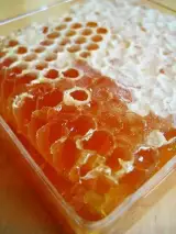 عسل طبیعی (ساکارز۲درصد)