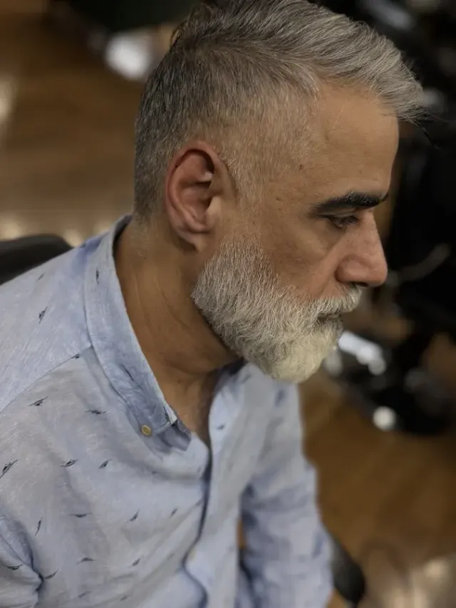 سالن آرایش مردانه کلاسیک