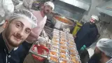 تهیه غذای تندیس