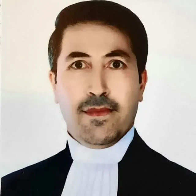 وکیل پایه یک دادگستری وحید محمدی