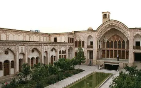 هتل سرای عامری ها