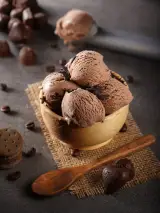 استدیو تبلیغات و عکاسی ذوق