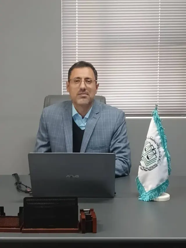 وکیل پایه یک دادگستری آقای کیانی