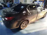 خدمات نصب شیشه دودی بخشی