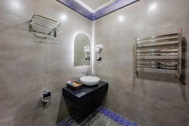 بوتیک هتل هنر