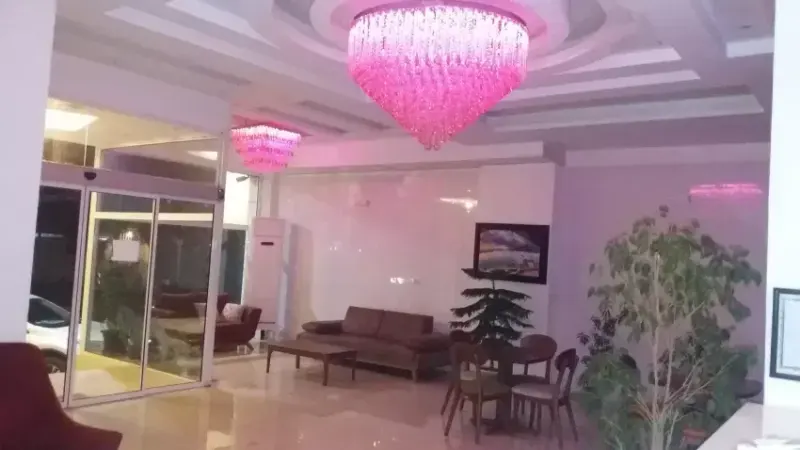 هتل آپارتمان سفید بندرعباس