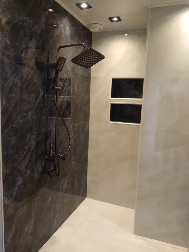 بازسازی کامل ساختمان حسین رفیعی