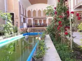 اقامتگاه و رستوران سنتی گیوا