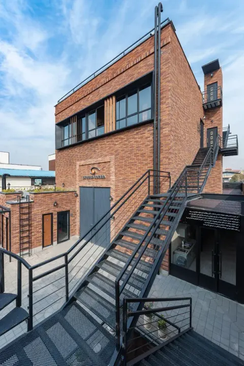 استودیو فردا