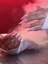کاشت ناخن و پدیکور VIP نیلوفر