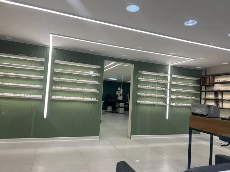 مرکز بینایی سنجی و عینک کاخ