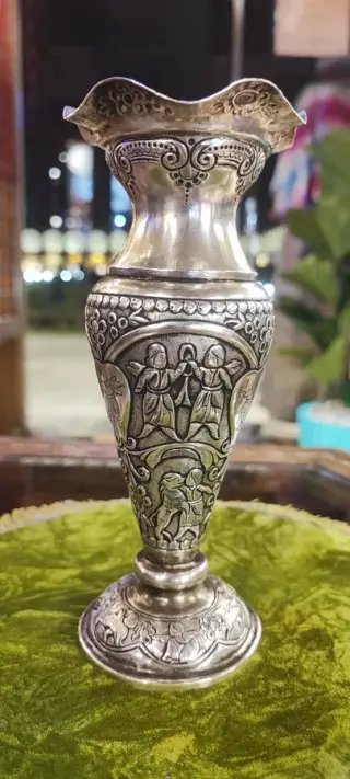 گالری آنتیک هنر و مردم