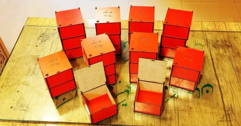 حک و برش با لیزر
