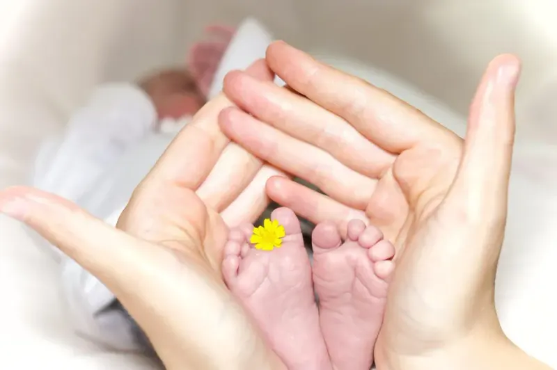 دکتر آیدا ذهبیون