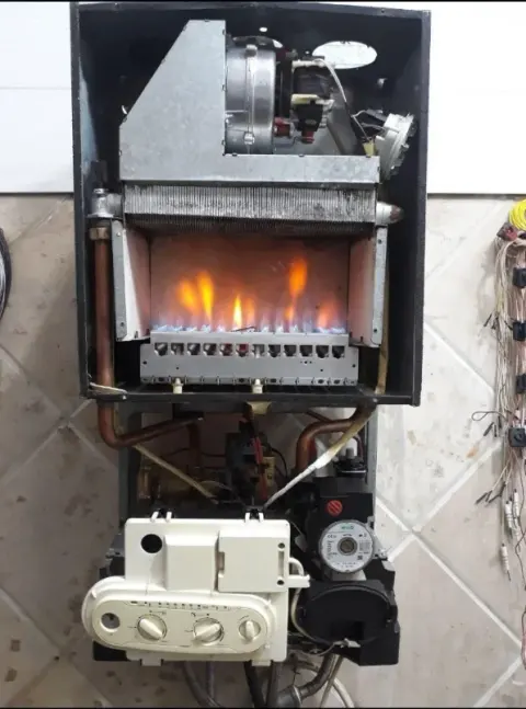 خدمات فنی گرمایش غرب (تعمیرکار پکیج و..)