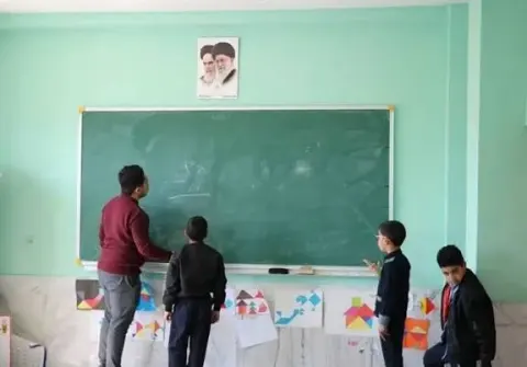 مجتبی ابراهیمی آموزگار پایه اول تا شیشم