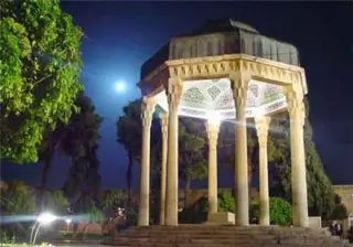 تور شیراز زمینی با قطار 4 تخته اقامت در هتل ساسان 2 ستاره