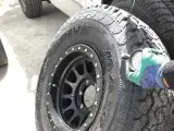 پنچرگیری سیار خودرو در محل تهران