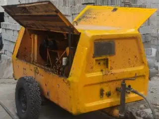 اجاره کمپرسور باد جهت تخریب بتن و حفره چاه