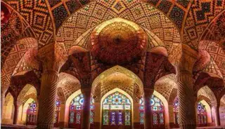 تور شیراز زمینی با قطار 4 تخته اقامت در هتل نصیرالملک 3 ستاره