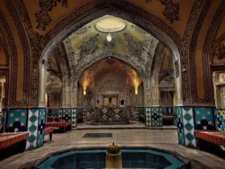 تور کاشان زمینی با اتوبوس