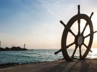 تور کیش با پرواز قشم ایر اقامت در هتل 3 ستاره