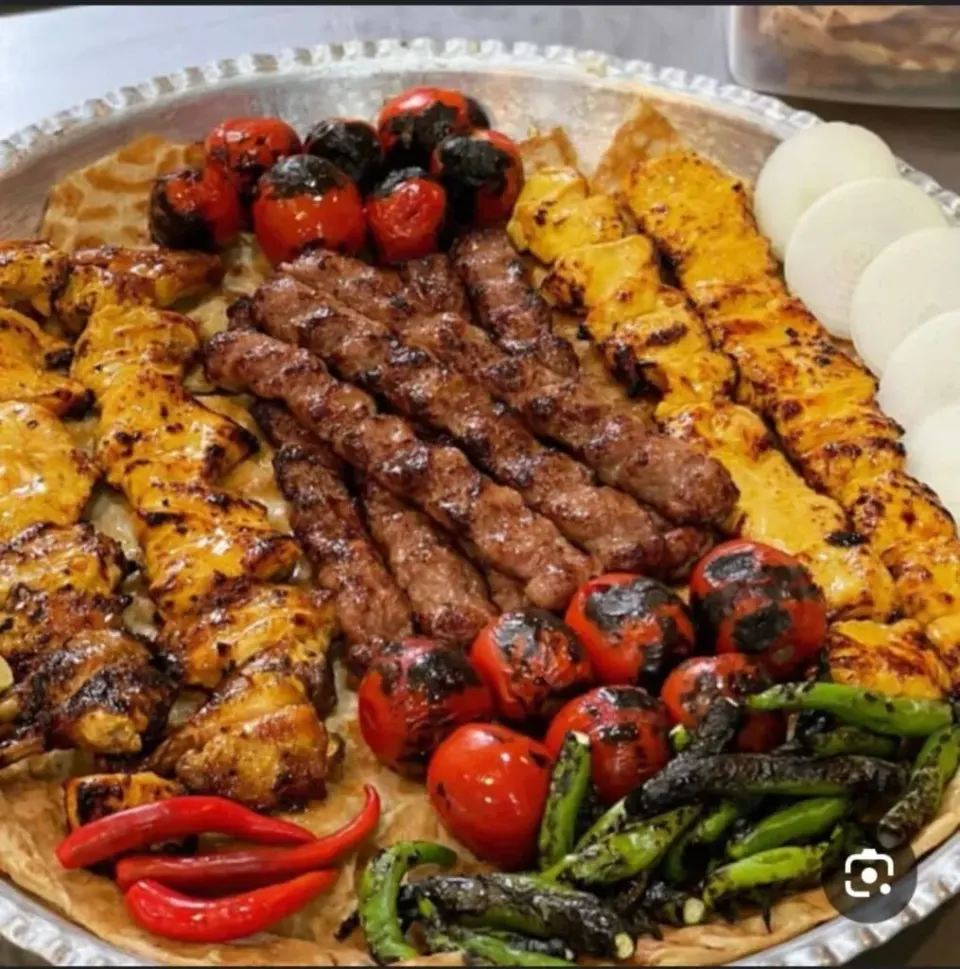 کافه رستوران ماه من در رشت