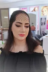 خدمات تخصصی میکاپ مهنام