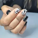 ناخن کار روژه نیل