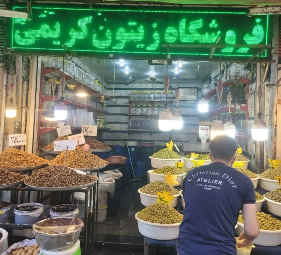 فروشگاه زیتون نگین سبز در رشت