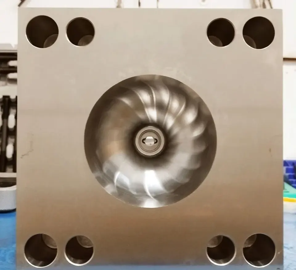 خدمات فرز cnc