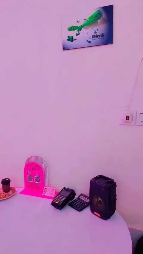 مرکز تخصصی کاشت ناخن ساحل