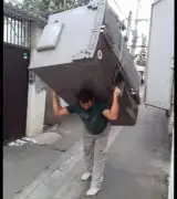 خدمات باربری و اثات کشی منزل آسان بار باقر تبار در آمل